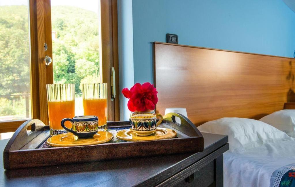 Bed and Breakfast Casa Rosaria Amalfi Coast Виетри Экстерьер фото